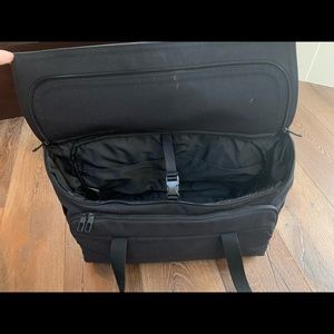 Black Lululemon bag